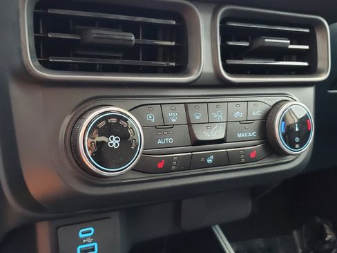 Used 2024 Ford Maverick XLT w/ XLT Luxury Package AWD/4WD image 18
