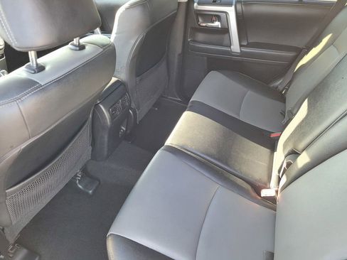 Used 2020 Toyota 4Runner SR5 Premium w/ Moonroof Package image 11