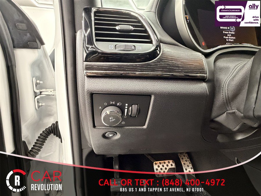 Used 2019 Jeep Grand Cherokee High Altitude AWD/4WD image 17
