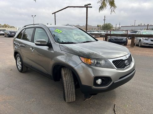 Used 2013 Kia Sorento LX w/ Convenience Pkg FWD image 7