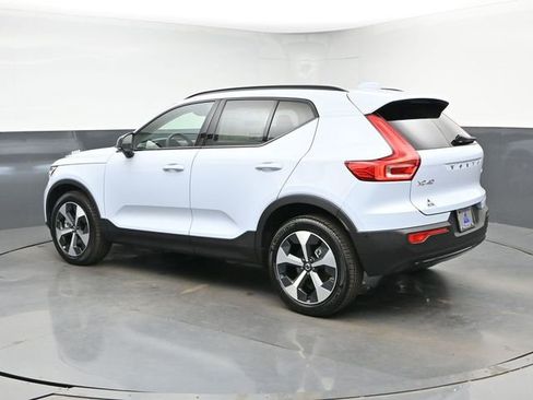 New 2026 Volvo XC40 B5 Plus w/ Protection Package Premier AWD/4WD image 7