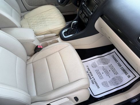 Used 2011 Volkswagen Jetta SE FWD image 18