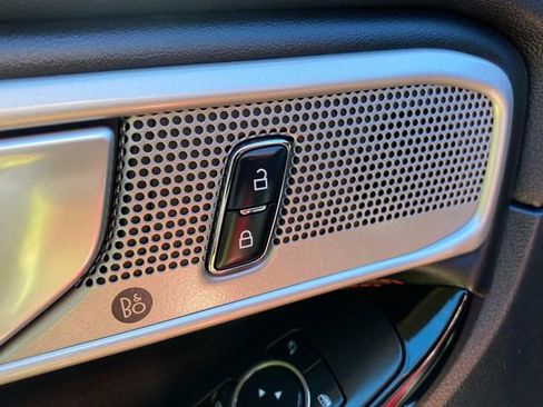 Used 2023 Ford Explorer ST-Line w/ Class IV Trailer Tow Package image 14