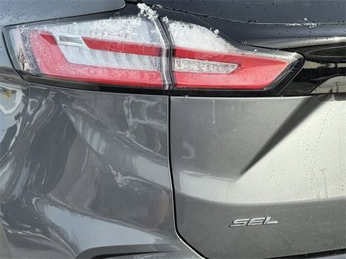 Certified 2023 Ford Edge SEL w/ Convenience Package image 28