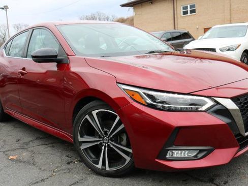 Used 2021 Nissan Sentra SR w/ SR Premium Package image 3