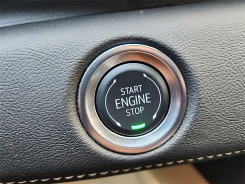 Used 2024 Cadillac Escalade Premium Luxury w/ Performance Package AWD/4WD image 8