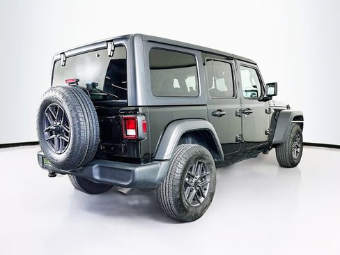 Used 2025 Jeep Wrangler Sport S image 9