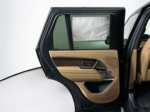 New 2026 Land Rover Range Rover SE image 22