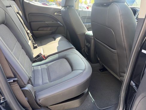 Used 2022 GMC Canyon AT4 image 11