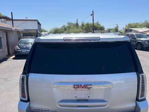 Used 2017 GMC Yukon XL Denali w/ Open Road Package RWD image 53