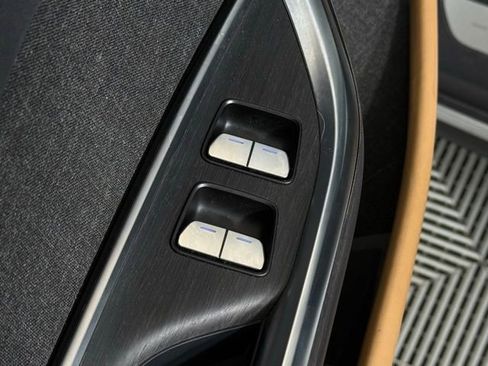 Used 2022 Lucid Air Grand Touring image 30