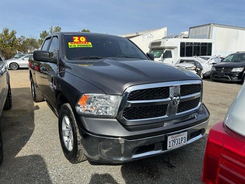 Used 2020 RAM 1500 Classic SLT image 4