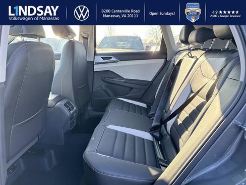 New 2026 Volkswagen Taos SEL image 9