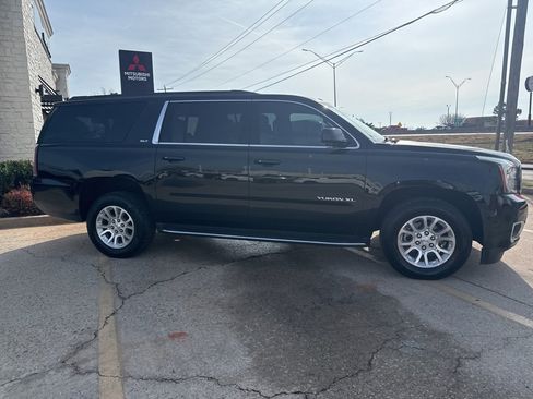 Used 2018 GMC Yukon XL SLT w/ Open Road Package image 4