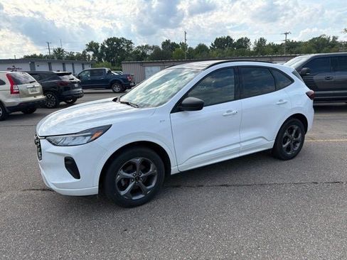 Used 2023 Ford Escape ST-Line w/ Tech Pack #1 AWD/4WD image 1