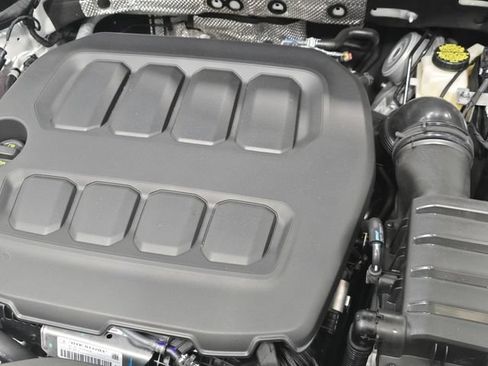 New 2026 Volkswagen Tiguan SEL R-Line AWD/4WD image 9