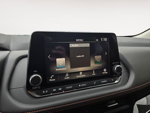 New 2026 Nissan Rogue SV AWD/4WD image 18