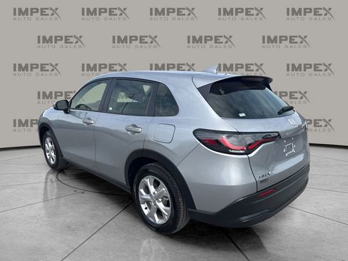 Used 2025 Honda HR-V LX image 3