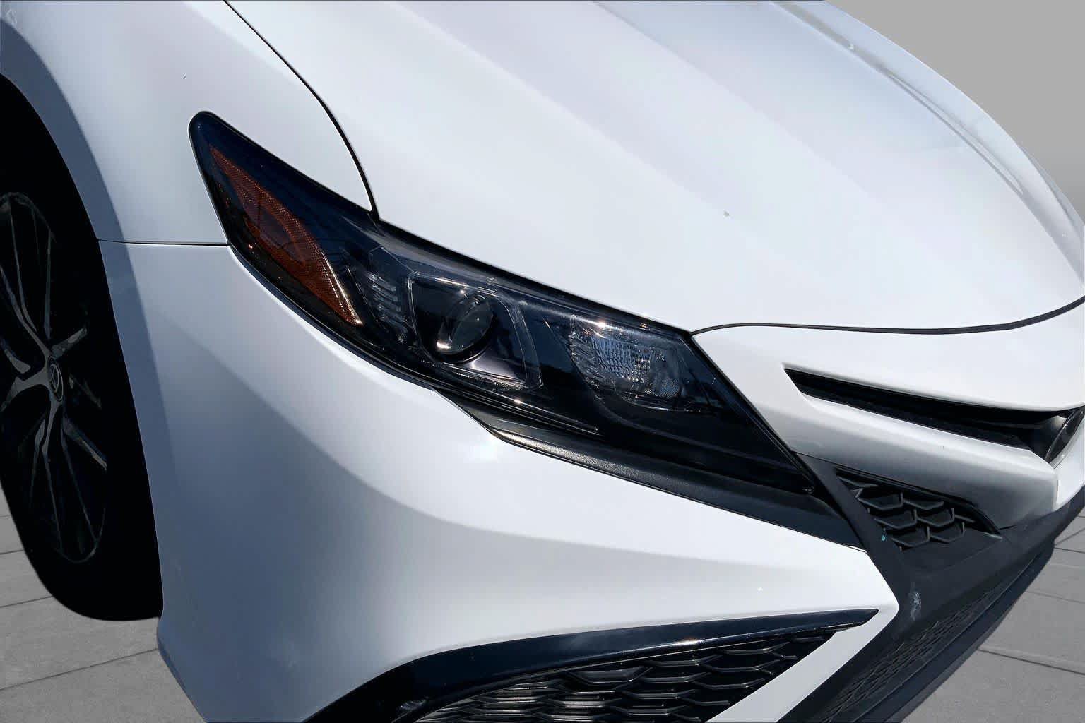 Used 2024 Toyota Camry SE FWD image 27