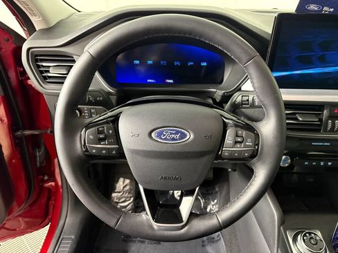 Certified 2026 Ford Escape Platinum w/ Premium Technology Package AWD/4WD image 16