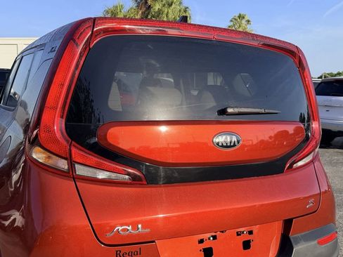 Used 2020 Kia Soul S image 10