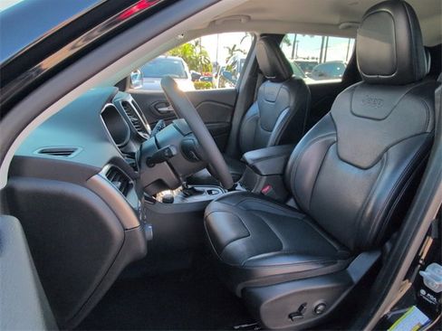 Used 2022 Jeep Cherokee Latitude Lux image 5