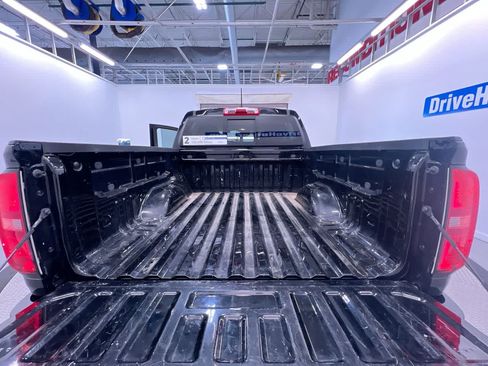 Used 2021 Chevrolet Colorado Z71 w/ Safety Package AWD/4WD image 44