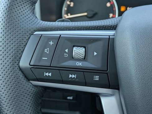 New 2025 Mitsubishi Outlander SE image 29