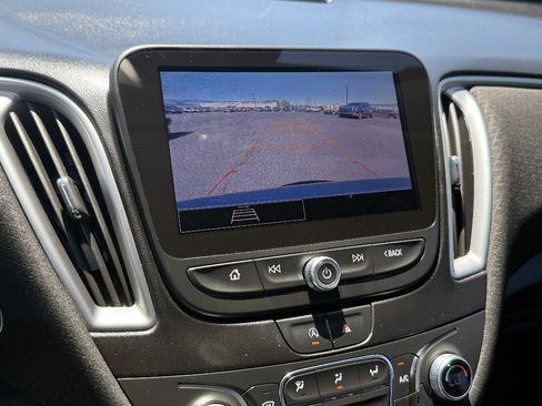 Used 2024 Chevrolet Malibu LT FWD image 13