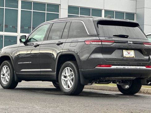 New 2025 Jeep Grand Cherokee Laredo X RWD image 9