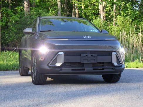 Used 2024 Hyundai Kona SEL AWD/4WD image 6