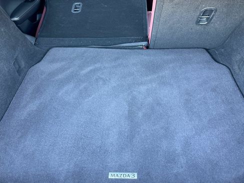 Certified 2025 MAZDA MAZDA3 2.5 S Hatchback w/ Premium Pkg FWD image 15