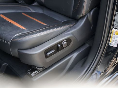 Used 2021 GMC Sierra 2500 AT4 w/ AT4 Premium Plus Package image 11