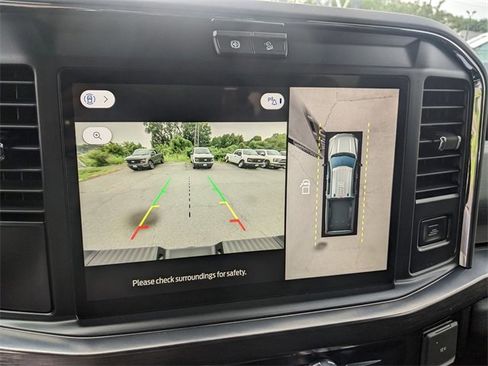 New 2025 Ford F350 Lariat w/ Black Appearance Package image 24