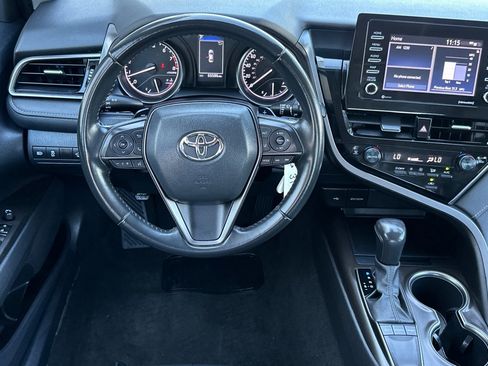 Used 2023 Toyota Camry SE image 15