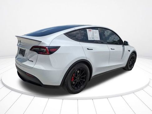 Used 2022 Tesla Model Y Performance AWD/4WD image 4
