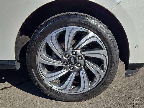 Used 2023 Lincoln Navigator Reserve image 8