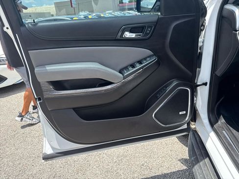 Used 2017 Chevrolet Tahoe LT RWD image 14