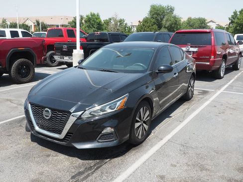 Used 2021 Nissan Altima 2.5 SV FWD image 4