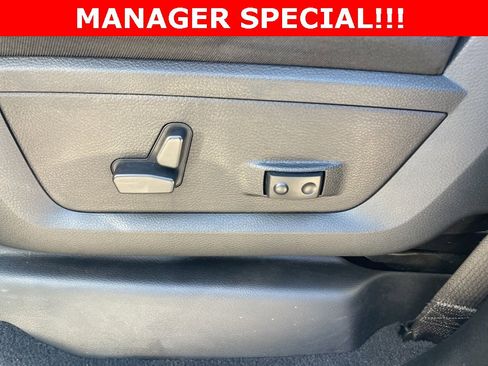 Used 2024 RAM 3500 Laramie image 23