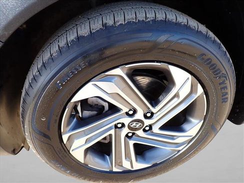 Used 2023 Hyundai Santa Fe SE image 6