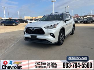 Used 2020 Toyota Highlander XLE video 1