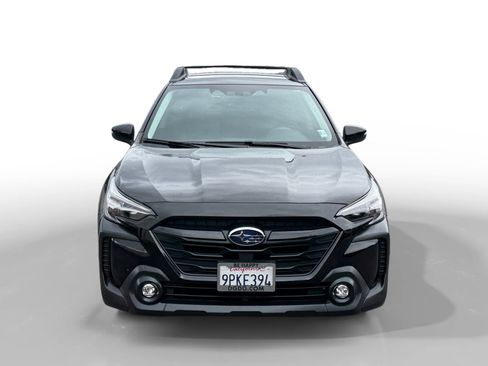 Used 2025 Subaru Outback Onyx Edition AWD/4WD image 8