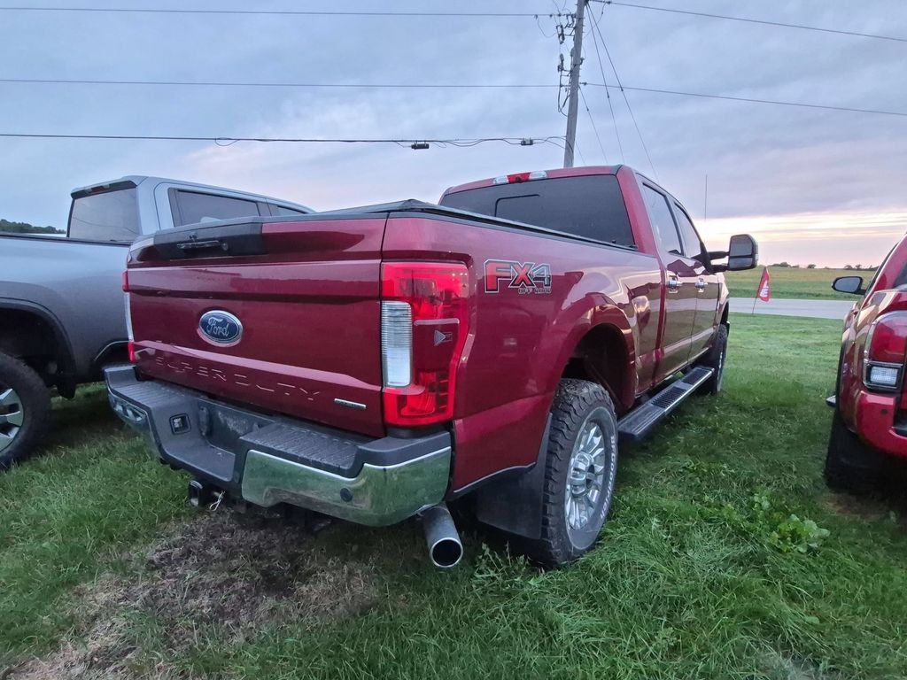 Used 2017 Ford F250 Lariat w/ Lariat Ultimate Package AWD/4WD image 2