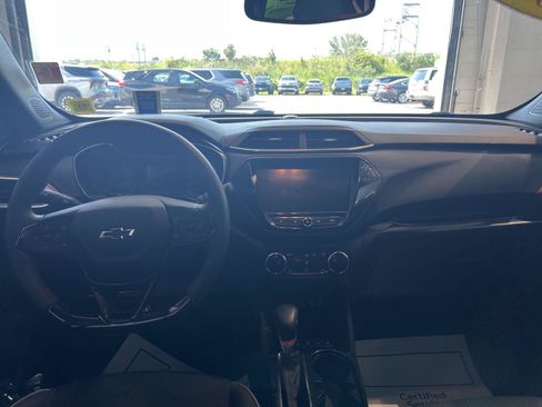 Used 2023 Chevrolet TrailBlazer RS w/ Convenience Package FWD image 16