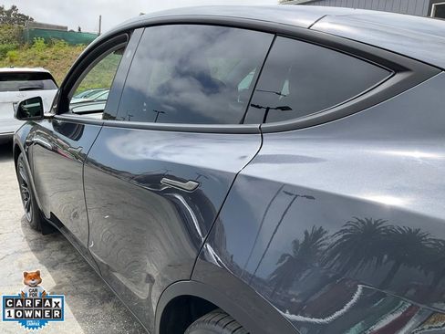 Used 2024 Tesla Model Y Long Range RWD image 89