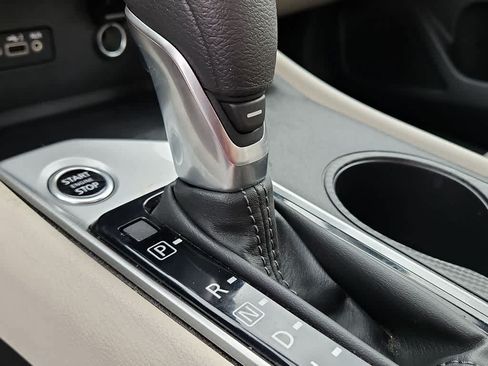 Used 2025 Nissan Altima 2.5 SV FWD image 20