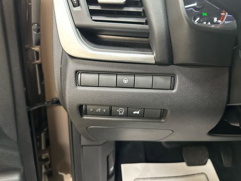 Certified 2024 Nissan Rogue SV image 23