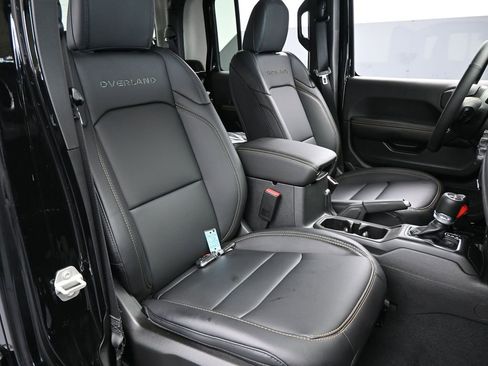 Used 2024 Jeep Gladiator Sport w/ Premium Package image 44