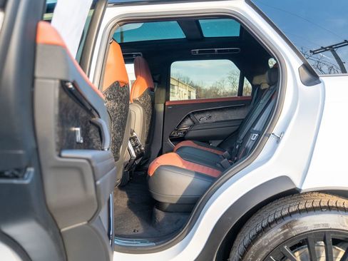 New 2026 Land Rover Range Rover Sport image 21